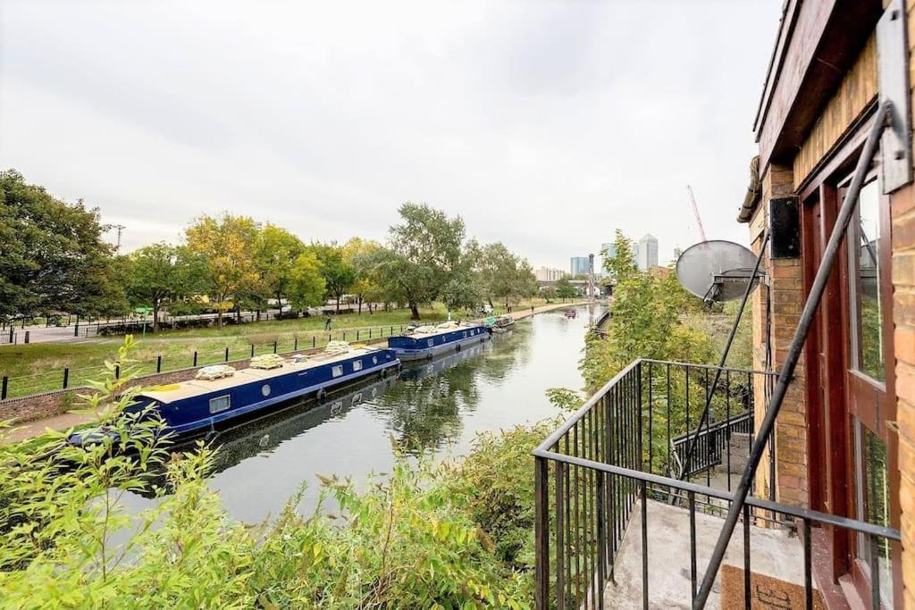 Amazing Location - City Of London- 2 Bedroom Stunning Canal View House With Private Garden,Parking & Balcony Extérieur photo