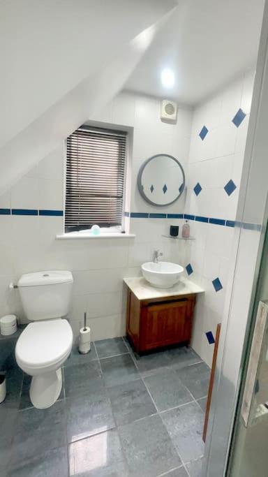 Amazing Location - City Of London- 2 Bedroom Stunning Canal View House With Private Garden,Parking & Balcony Extérieur photo