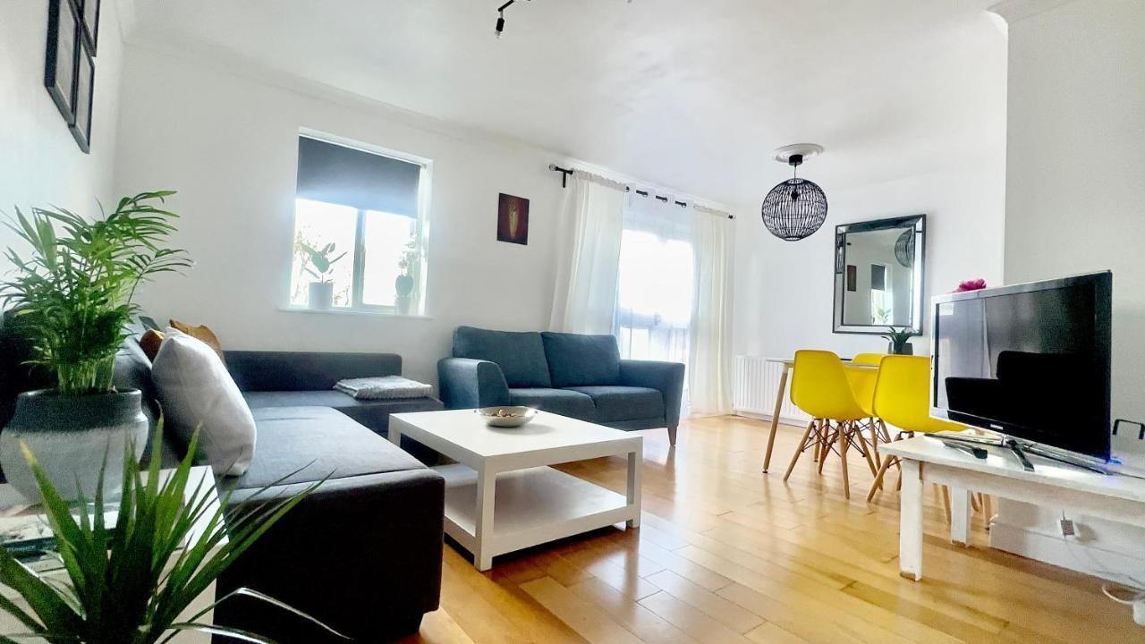 Amazing Location - City Of London- 2 Bedroom Stunning Canal View House With Private Garden,Parking & Balcony Extérieur photo