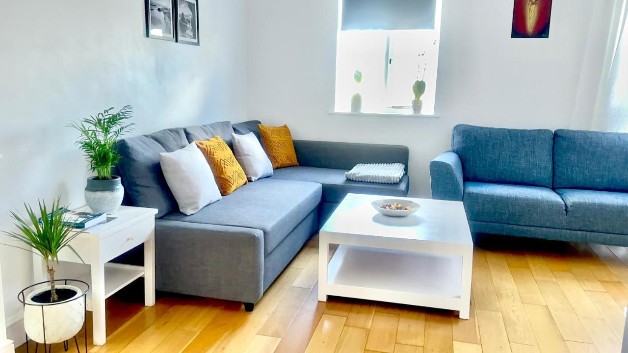 Amazing Location - City Of London- 2 Bedroom Stunning Canal View House With Private Garden,Parking & Balcony Extérieur photo