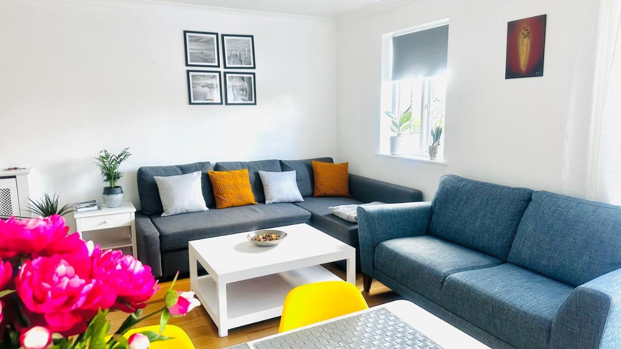 Amazing Location - City Of London- 2 Bedroom Stunning Canal View House With Private Garden,Parking & Balcony Extérieur photo
