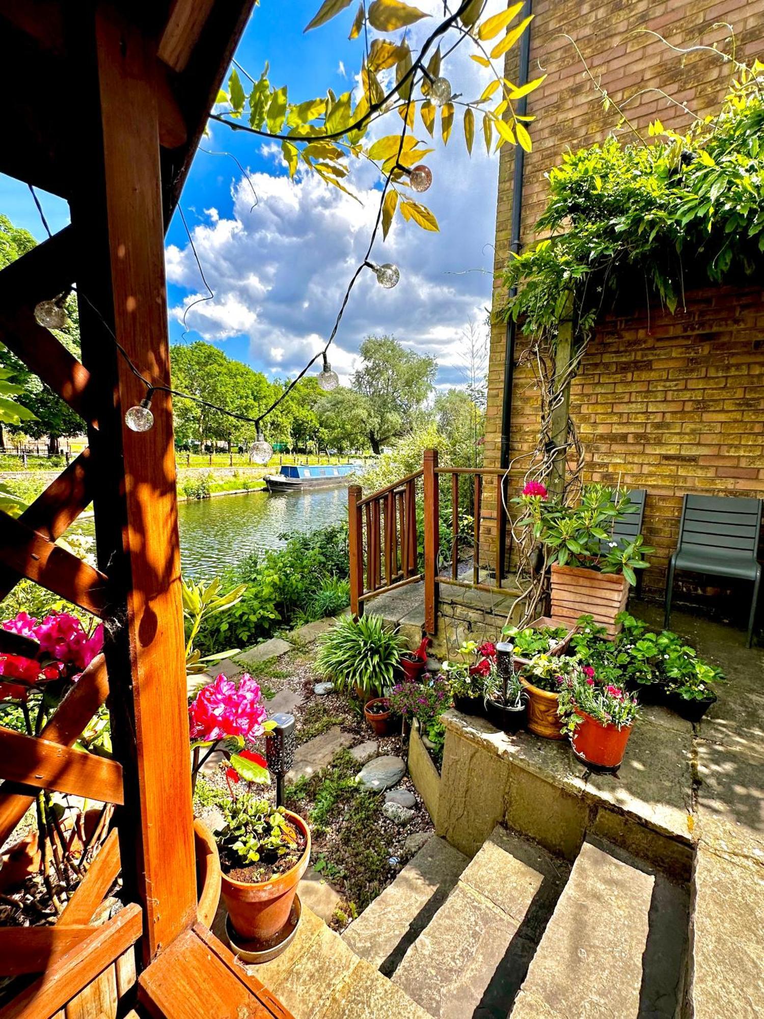 Amazing Location - City Of London- 2 Bedroom Stunning Canal View House With Private Garden,Parking & Balcony Extérieur photo